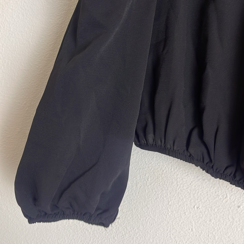 Lulus deep V front and back blouse L - Picture 2 of 7